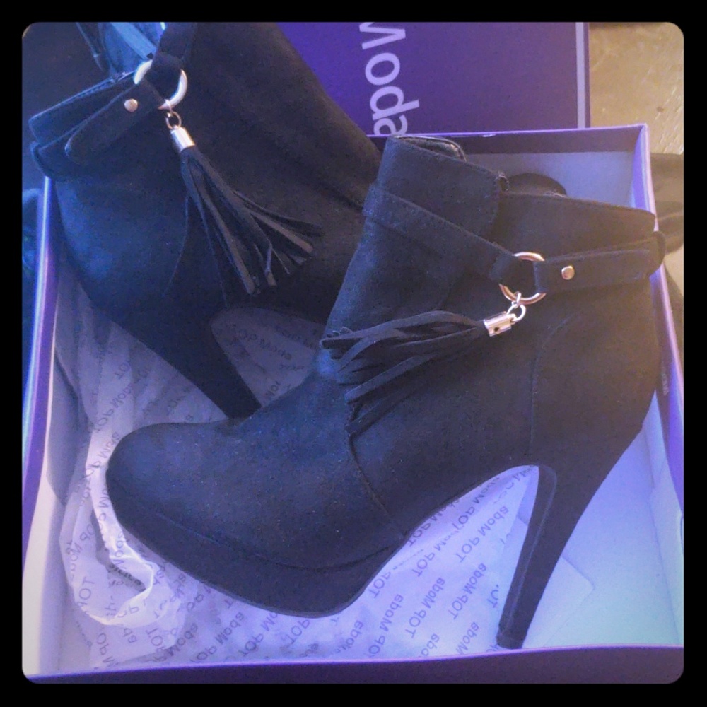 Shoe
